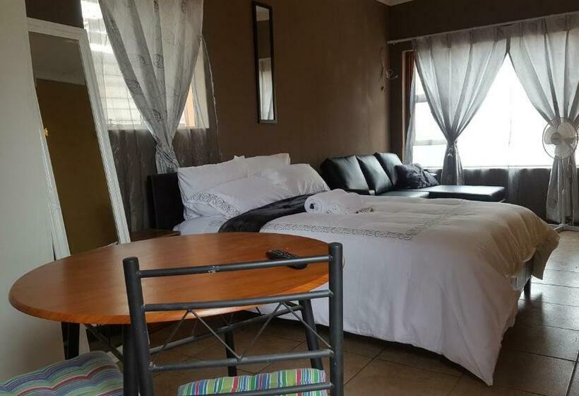 ペンション Let Us Accomodation