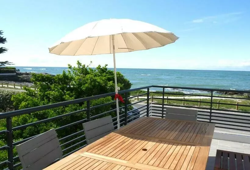 ペンション Appartement Roc H Avel   Front De Mer, Vue Sur Mer Et Jardin Ensoleillé Sans Vis à Vis