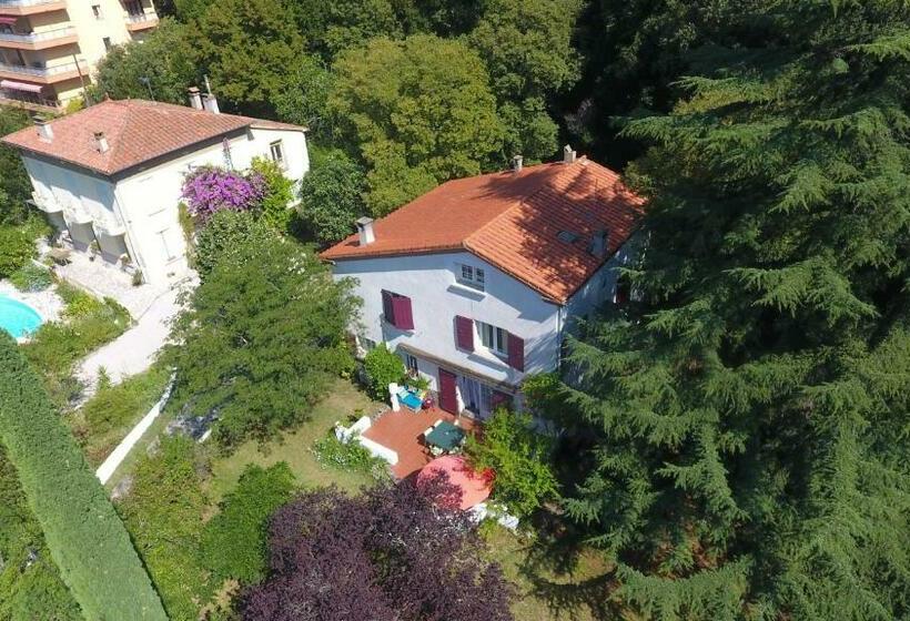 Bed and Breakfast Villa Riviera Chambres Privées