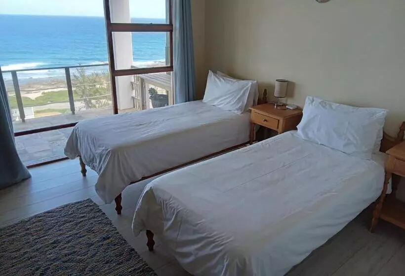 Majatalo Captain Sunshine Guest House