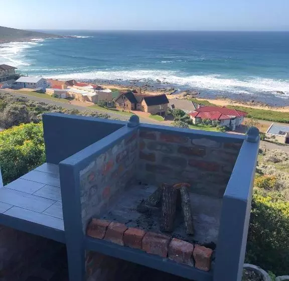 Majatalo Captain Sunshine Guest House