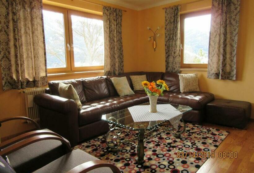 ペンション Ferienhaus König