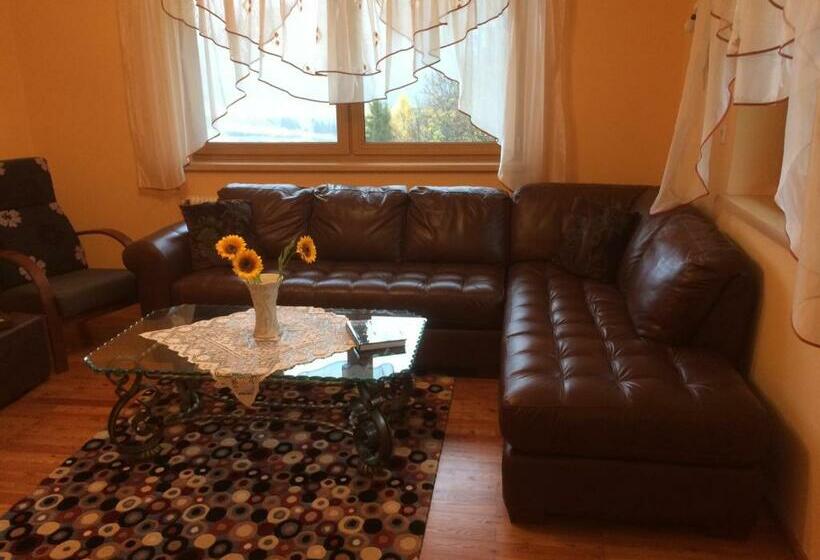 ペンション Ferienhaus König