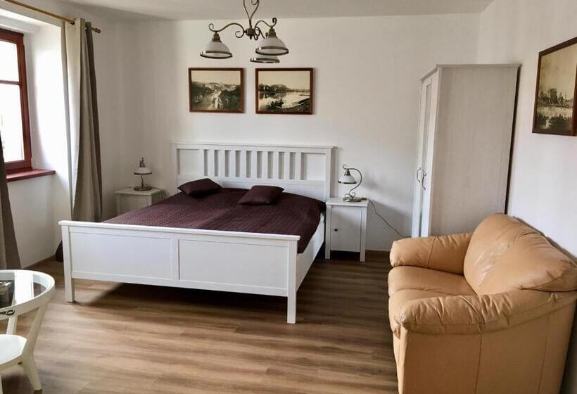 Panzió Penzion U Kapra