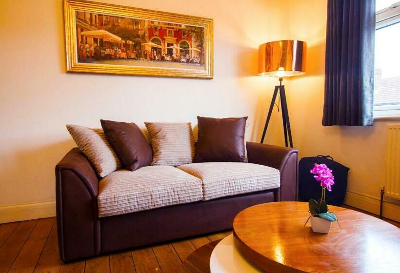 펜션 Richmond Modern Apartment