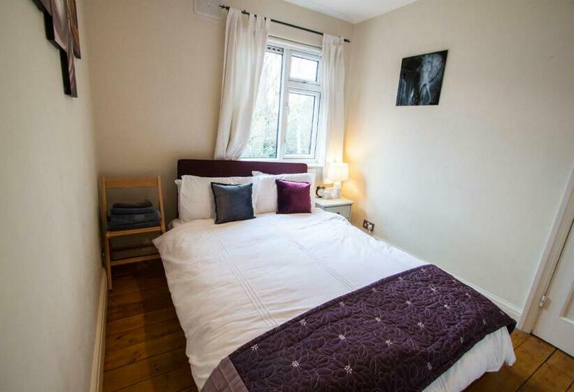 펜션 Richmond Modern Apartment