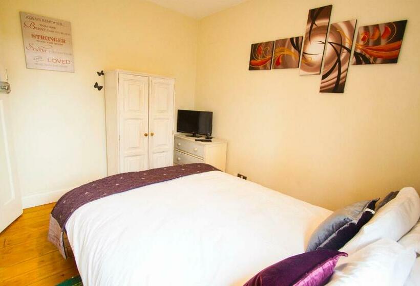 펜션 Richmond Modern Apartment