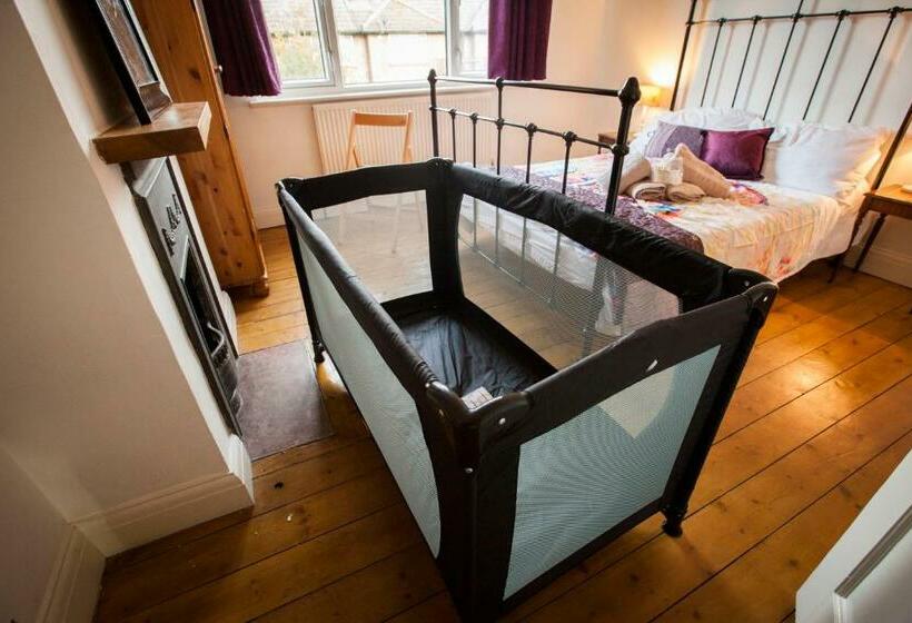 펜션 Richmond Modern Apartment