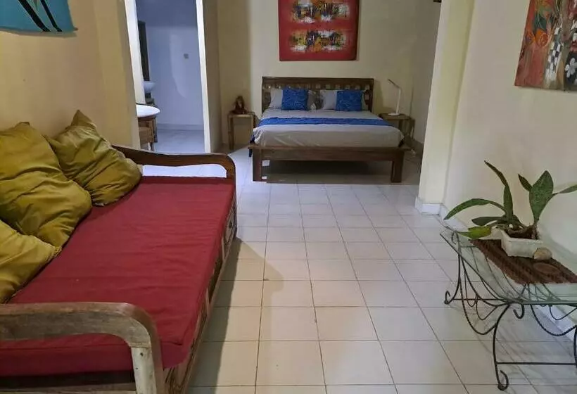 پانسیون Shalana Homestay  Formerly Teka Teki House