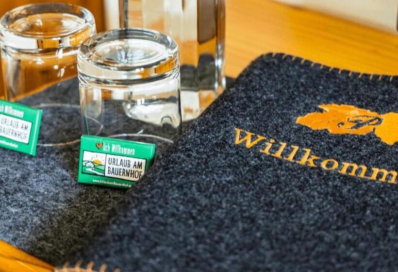 Pansiyon Weingut & Buschenschank Pölzl