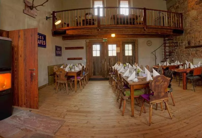 Retkeilymaja Gret Stube