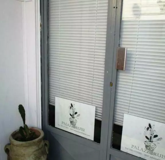 Aamiaismajoitus (B&B) Palazzo Ruisi