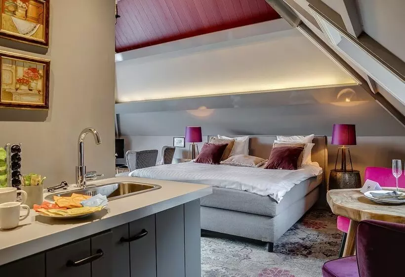 Boutique Hotel  T Vosje
