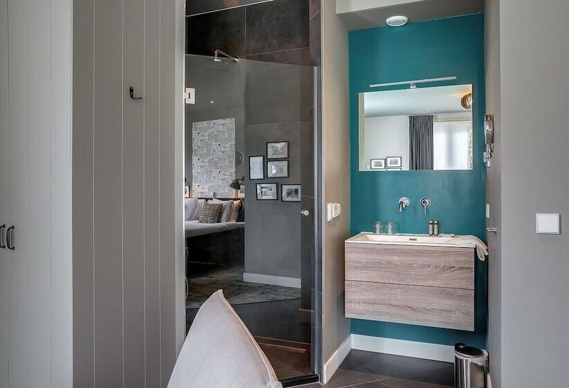 Boutique Hotel  T Vosje