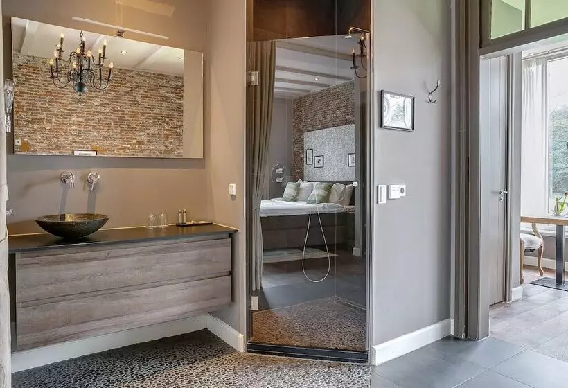 Boutique Hotel  T Vosje