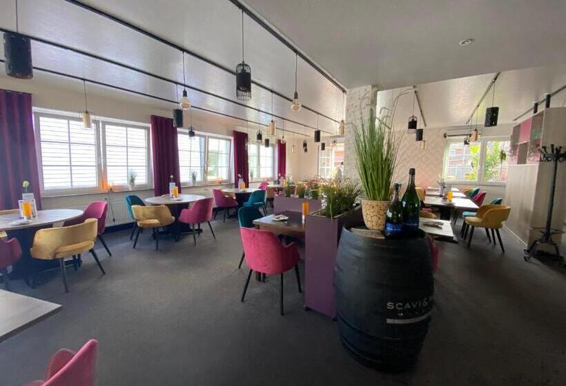 هتل Gasthof Zur Post