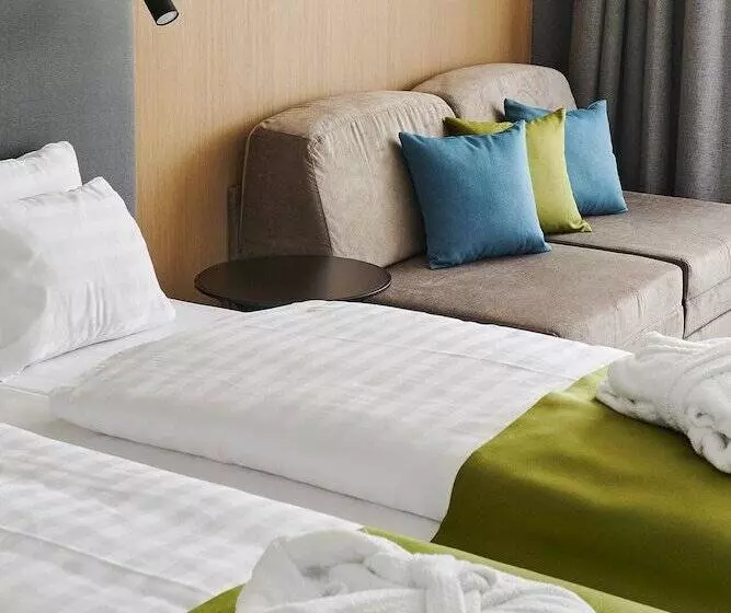 ホテル Otp Balatonszemes