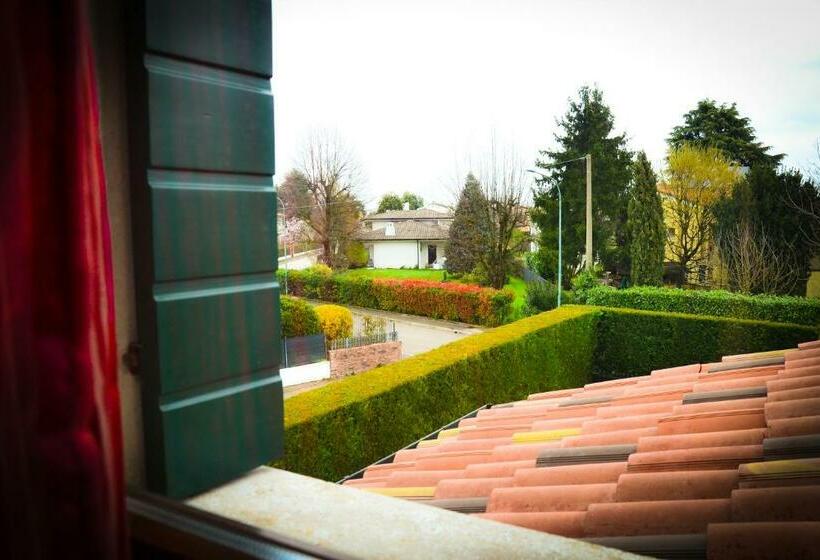 Villa Anis Bed And Breakfast