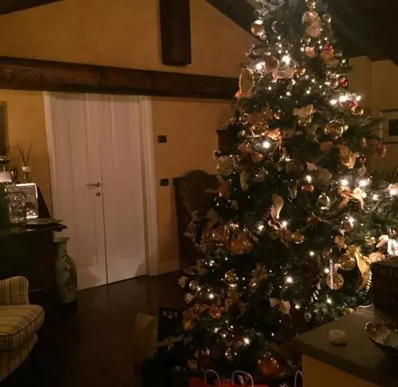 Aamiaismajoitus (B&B) La Casa Sui Tetti