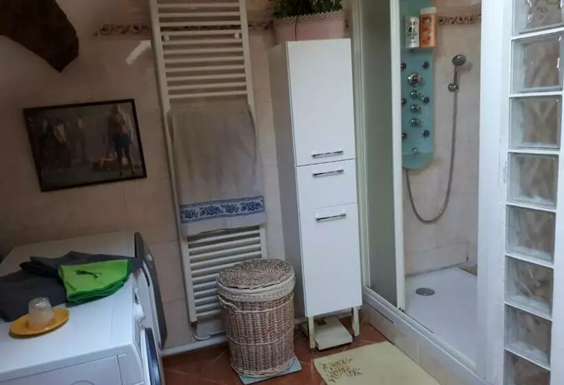 ベッドアンドブレックファースト La Crapounette