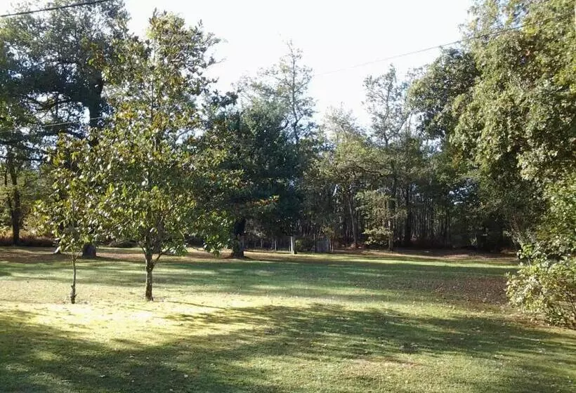 Aamiaismajoitus (B&B) Les Hotes Des Guillemets