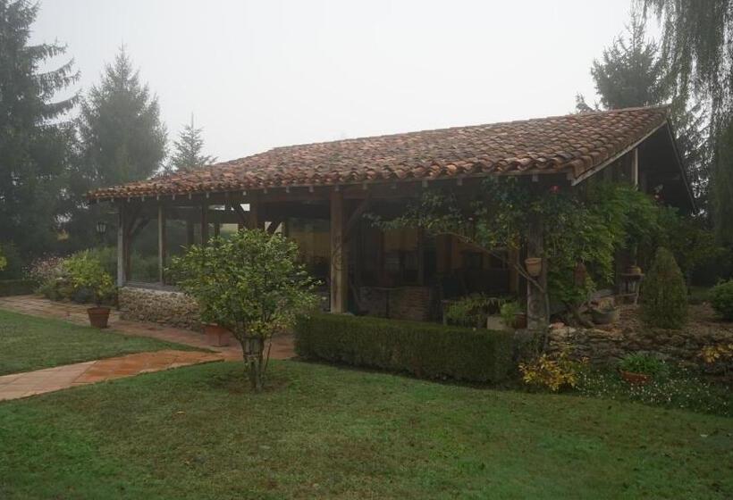 민박 Les Hotes Des Guillemets