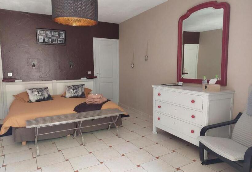 민박 Mas Des Cigognes