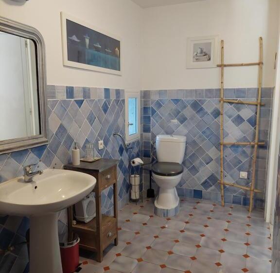 민박 Mas Des Cigognes