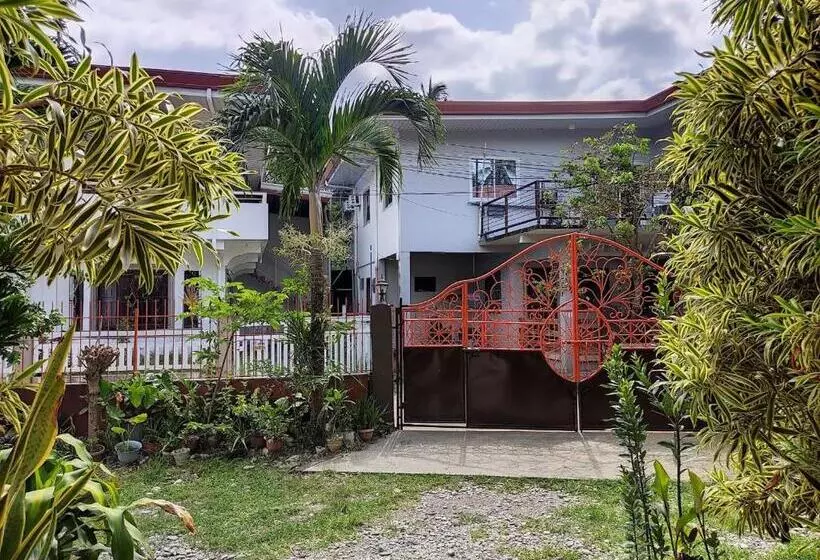 ベッドアンドブレックファースト Riverside At Aninuan Accommodation And Food