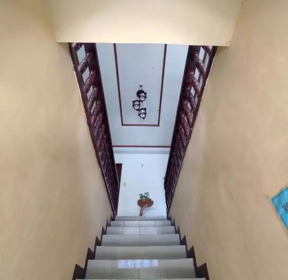 ベッドアンドブレックファースト Riverside At Aninuan Accommodation And Food