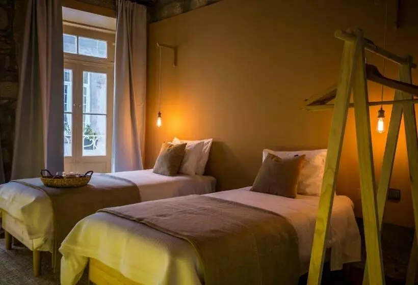 پانسیون Laurear Guest House