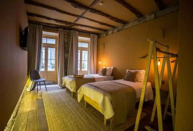 پانسیون Laurear Guest House