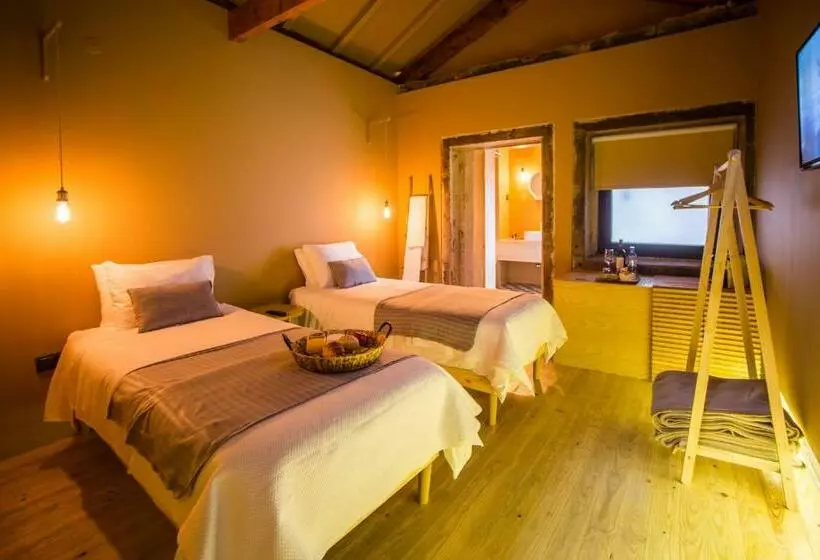 پانسیون Laurear Guest House