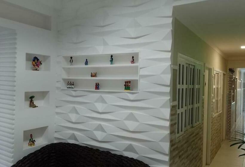 پانسیون Hipolitus