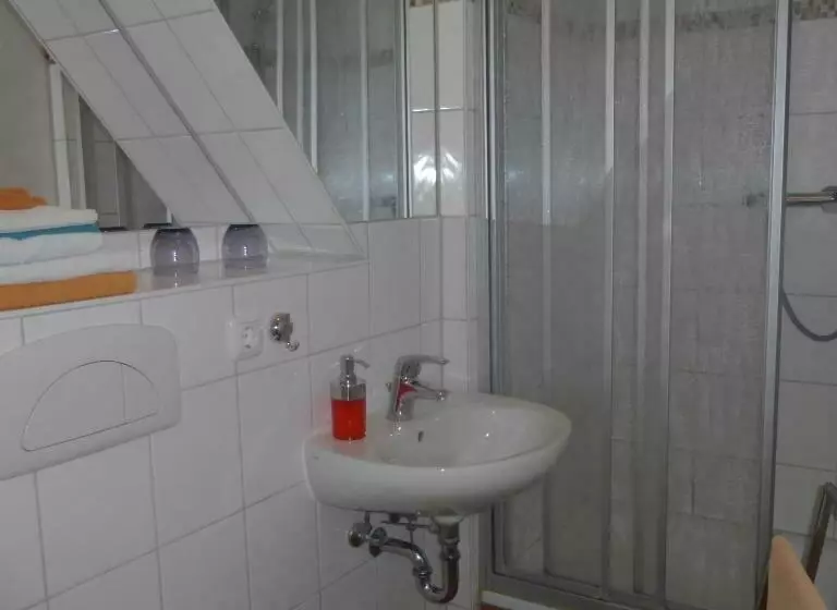 Pension & Ferienwohnung Zum Schmuckgiebel