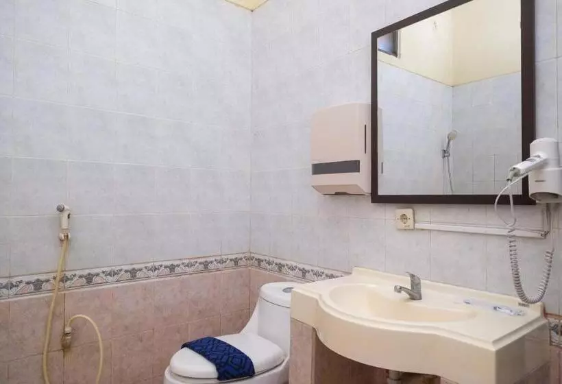 Urbanview Hotel Dedy Jaya Brebes