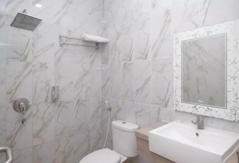 Urbanview Hotel Dedy Jaya Brebes