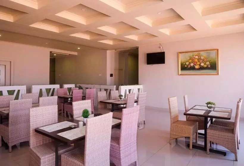 Urbanview Hotel Dedy Jaya Brebes