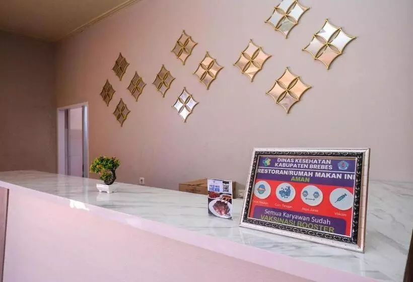 Urbanview Hotel Dedy Jaya Brebes