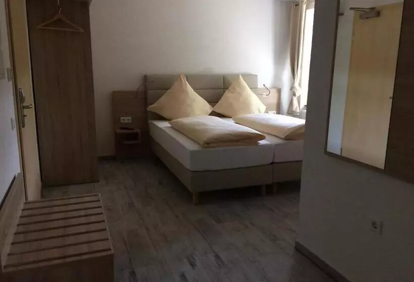 Aamiaismajoitus (B&B) Mezzero