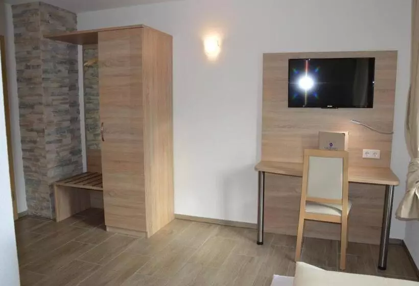 Aamiaismajoitus (B&B) Mezzero