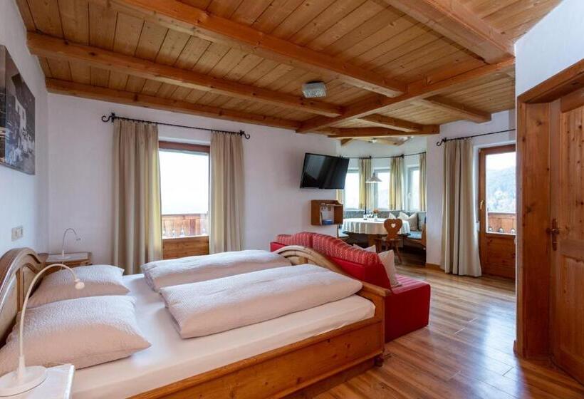 هتل Garni Zatzerhof