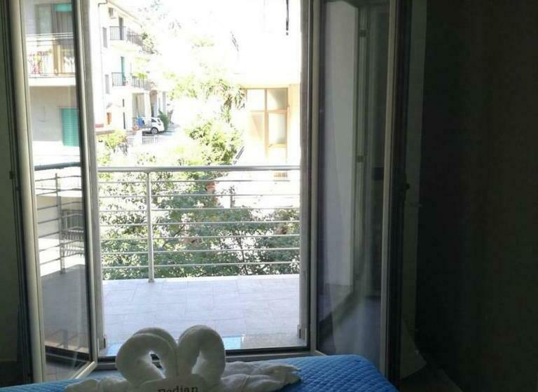 בית מלון כפרי Rodian