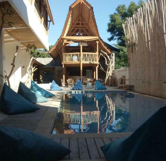 ホテル The 5 Brothers