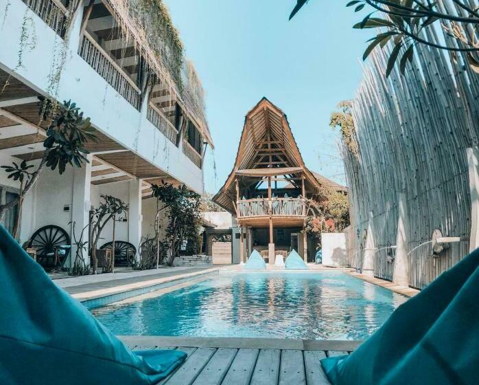 ホテル The 5 Brothers