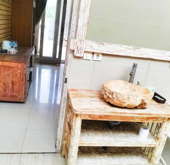 ホテル The 5 Brothers