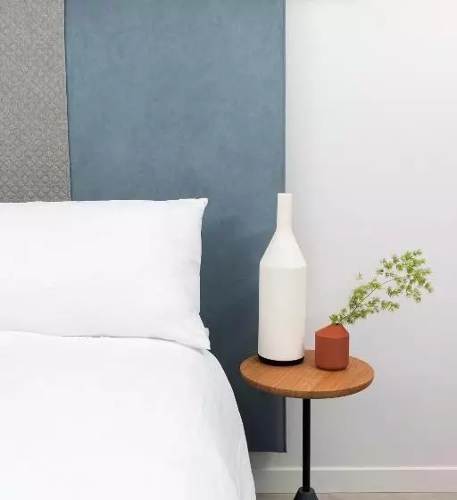 ペンション Bnbiz   Coworking