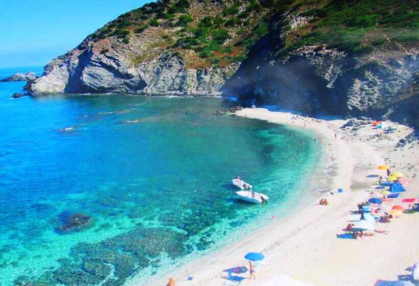 ベッドアンドブレックファースト La Mansarda