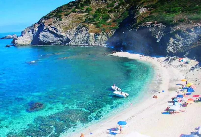 ベッドアンドブレックファースト La Mansarda