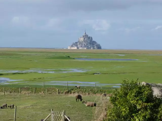 Aamiaismajoitus (B&B) Le Marquis De La Guintre